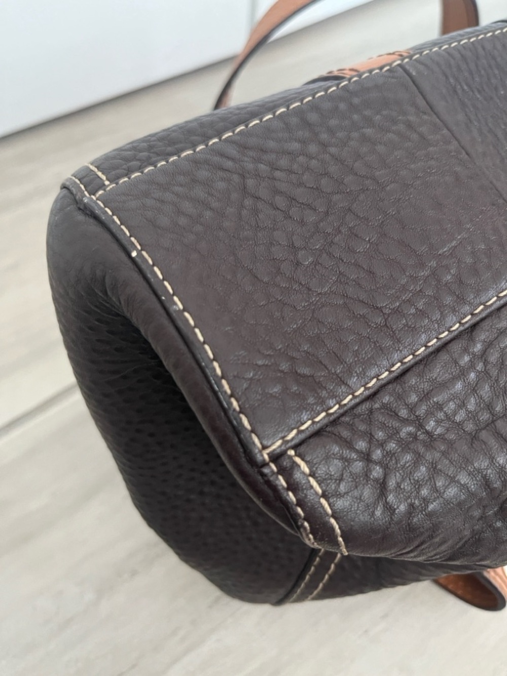 Coach Chelsea Satchel in pebbled leather - Picture 5 of 10